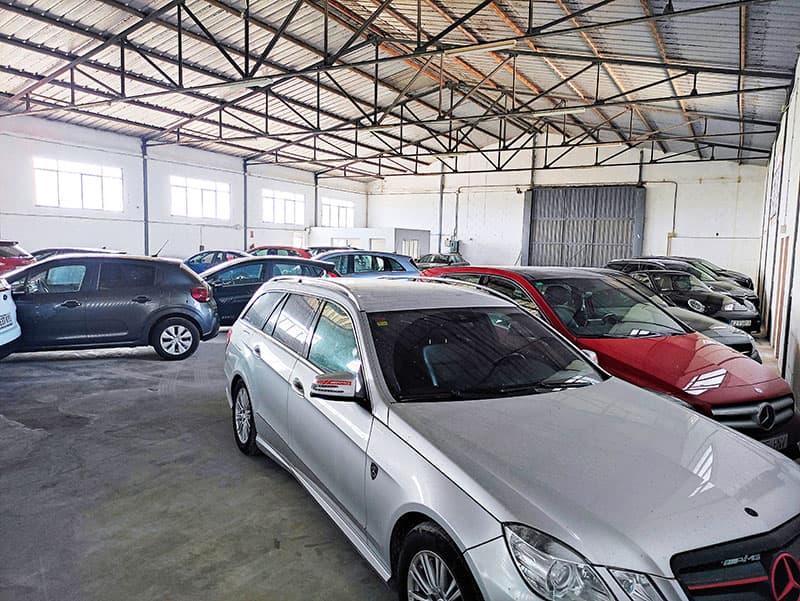 warehouse-car-storage